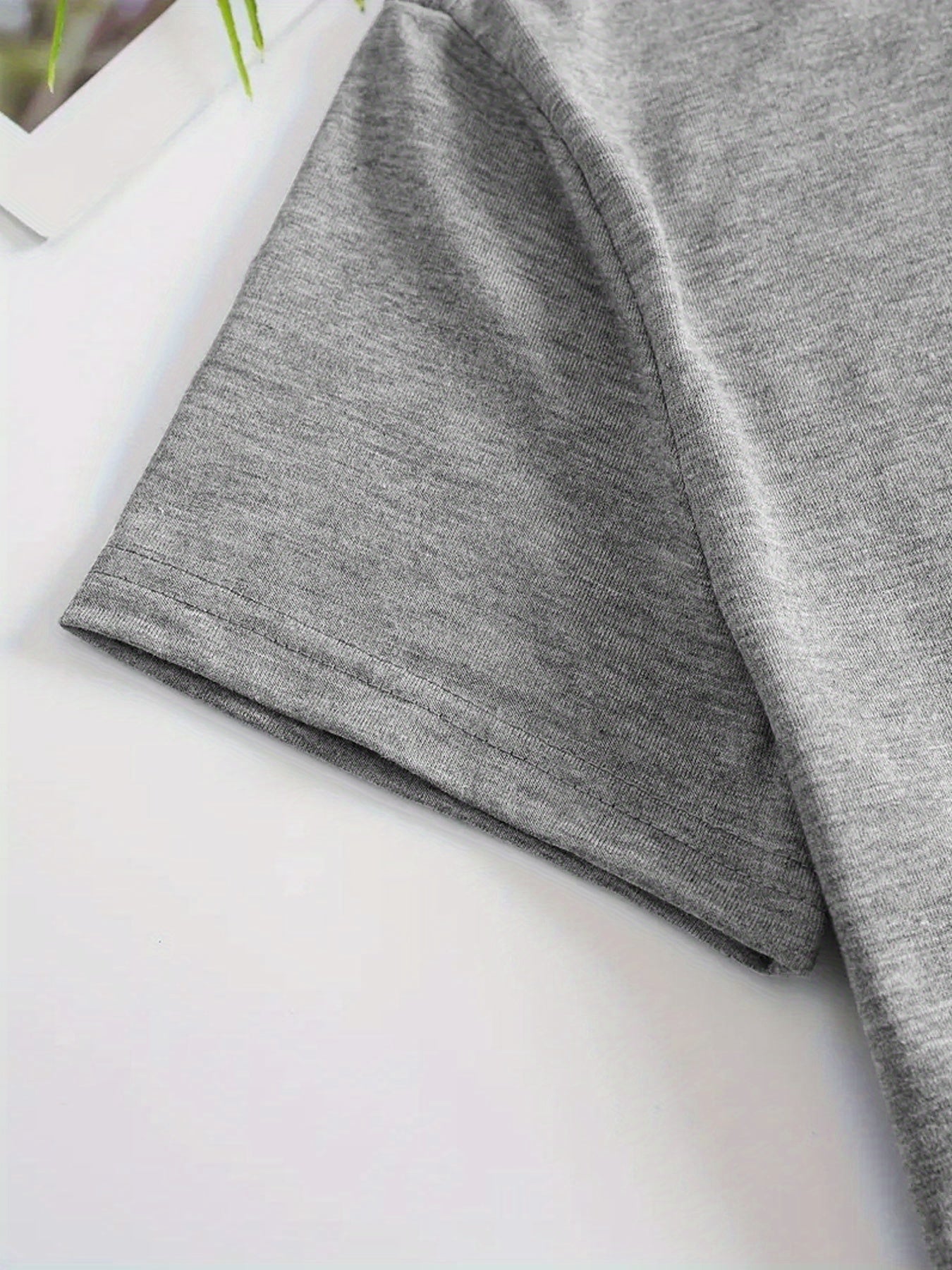 Camiseta con cuello redondo y estampado de profesor